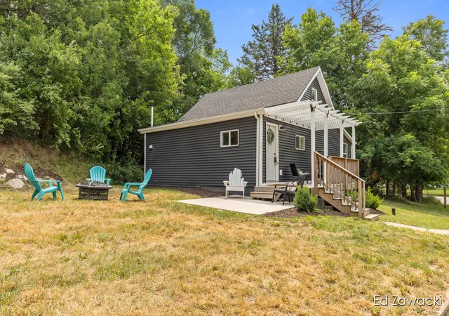 Photo 2 of Sale Pending at 6691 Cannonsburg Rd, Belmont, MI 49306 | MLS# 70547557 | Listing updated on 2026-08-10