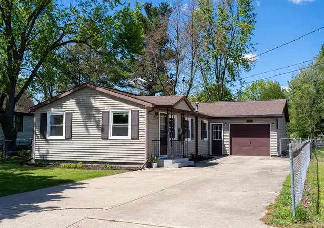 Homes for sale in Mount Pleasant, MI | 1608 Fessenden Ave, Mount Pleasant, MI 48858 | MLS# 80068330