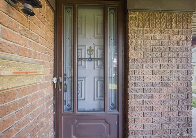 4th image of 11606 Meadow Lane Dr, Warren, MI 48093 1220 | MLS# 61005178