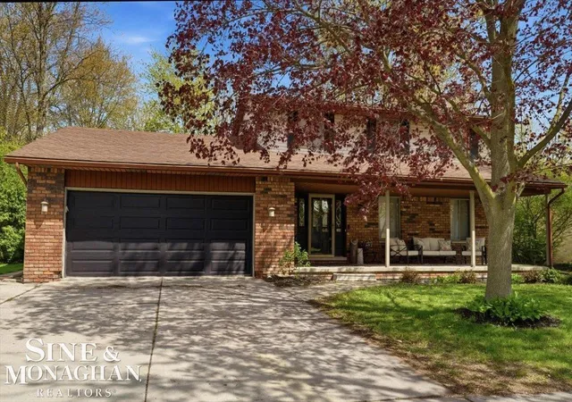 Homes for sale in Marysville, MI | 360 Constitution Ave, Marysville, MI 48040 | MLS# 50212255