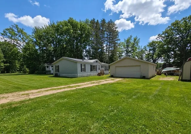 Photo 3 of Single family home for sale at 350 Lincoln Rd, Lake, MI 48632 | MLS# 50203719 | Listing updated on 2026-04-10