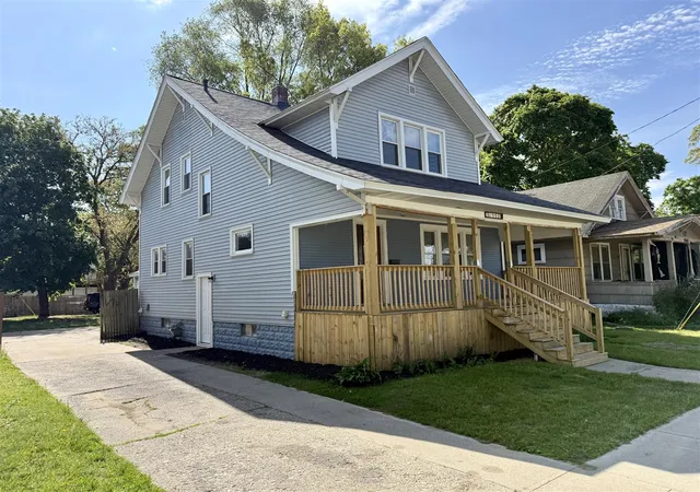 Homes for sale in Muskegon, MI | 1552 Hoyt St, Muskegon, MI 49442 | MLS# 70533649