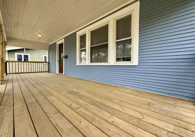 Homes for sale in Muskegon, MI | 1552 Hoyt St, Muskegon, MI 49442 | MLS# 70533649