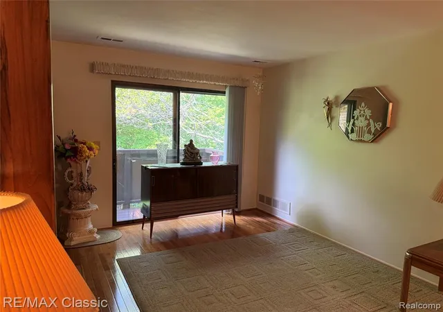Homes for sale in Westland, MI | 7806 Manor Cir #203, Westland, MI 48185 6513 | MLS# 60996157