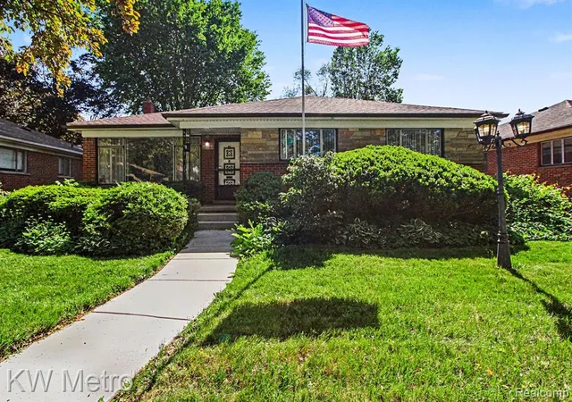 Homes for sale in Detroit, MI | 20060 Saint Marys St, Detroit, MI 48235 | MLS# 60995358