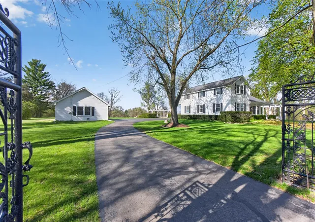 3rd image of 6231 Moon Lake Rd, Jackson, MI 49201 | MLS# 70526678