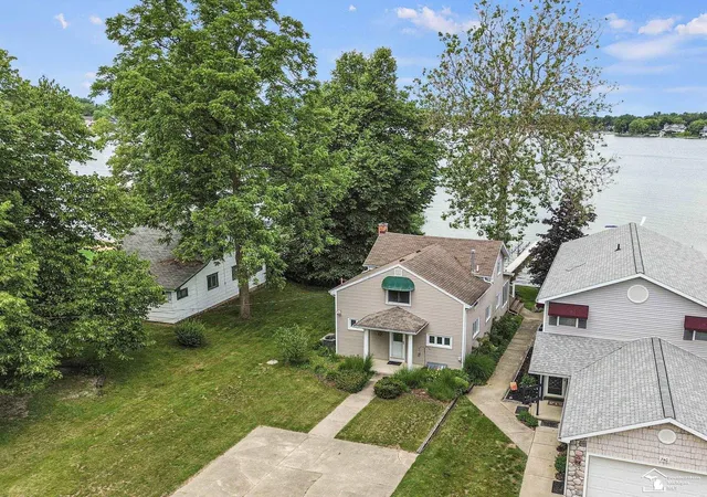 1st image of 736 Lakeview Dr, Clarklake, MI 49234 | MLS# 50213556