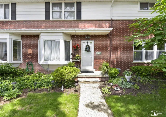Photo 1 of Condo for sale at 2604 Rochester Rd #11, Royal Oak, MI 48073 | MLS# 50209021 | Listing updated on 2026-09-06