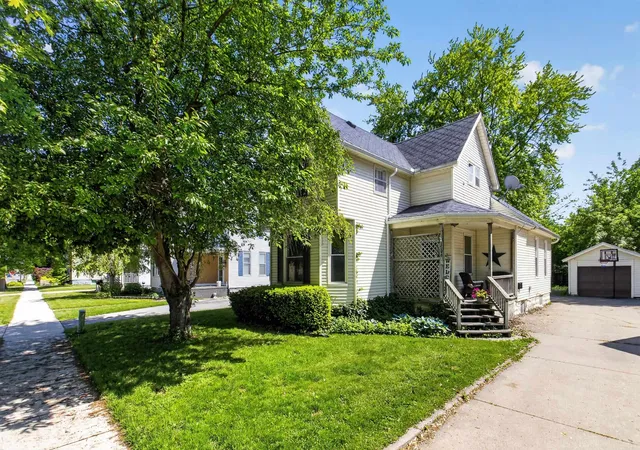 1st image of 1706 Mckinley Ave, Bay City, MI 48708 | MLS# 50209773