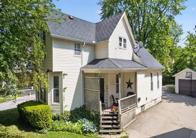 Photo 3 of Multi family home for sale at 1706 Mckinley Ave, Bay City, MI 48708 | MLS# 50209773 | Listing updated on 2026-09-04