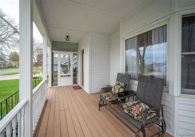 Homes for sale in Algonac, MI | 1749 Saint Clair River Dr, Algonac, MI 48001 | MLS# 60990760