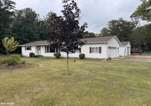 2nd image of 4864 N Caseville Rd, Caseville, MI 48725 | MLS# 50219680