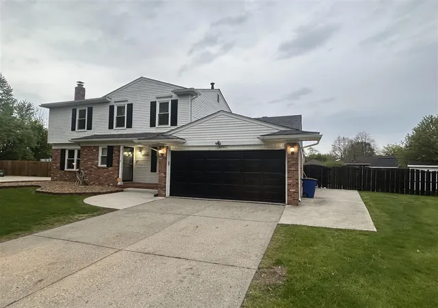 1st image of 38647 Meeting House Ln, Livonia, MI 48154 | MLS# 70531222