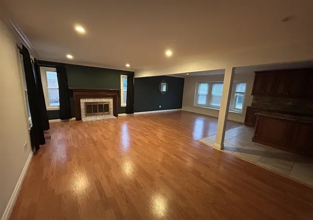 4th image of 38647 Meeting House Ln, Livonia, MI 48154 | MLS# 70531222