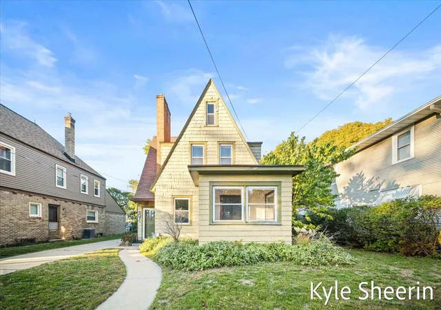 1st image of 507 Elliott St, Grand Rapids, MI 49507 | MLS# 70522540