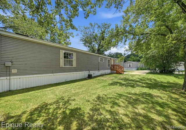 Homes for sale in Augusta, MI | 6255 Lake Dr, Augusta, MI 48197 | MLS# 61007372