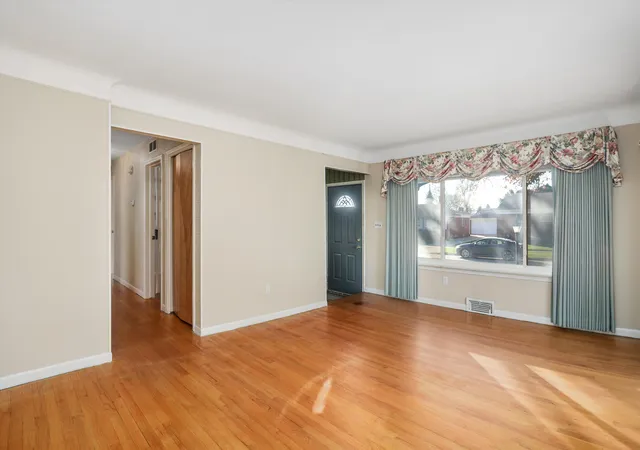 Photo 3 of Single Family Residence at 7292 Fairwood Dr, Dearborn Heights, MI 48127 | MLS# 60353638 | | Sold on 2024-12-16