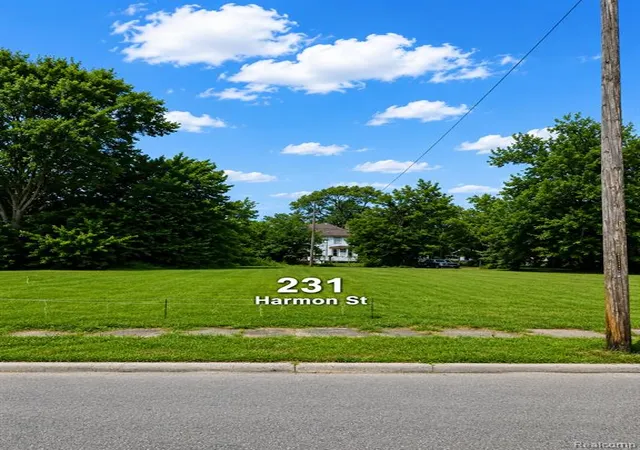 Photo 1 of Sale Pending at 231 Harmon St, Detroit, MI 48202 | MLS# 61006134 | Listing updated on 2026-07-21