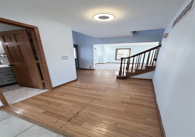 Photo 3 of Single family home for sale at 800 Stetson St, Tecumseh, MI 49286 | MLS# 70502564 | Listing updated on 2026-01-08