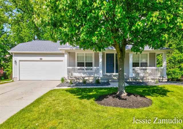 Homes for sale in Grand Rapids, MI | 5609 E Grove Dr, Grand Rapids, MI 49512 | MLS# 70534375