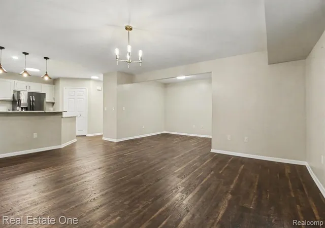 Photo 3 of Condo for sale at 2271 S Main St, Ann Arbor, MI 48103 5830 | MLS# 61014261 | Listing updated on 2026-08-29