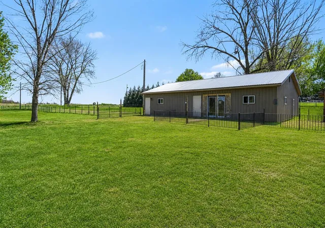 Homes for sale in Dowagiac, MI | 52290 Townhall Rd, Dowagiac, MI 49047 | MLS# 70528257