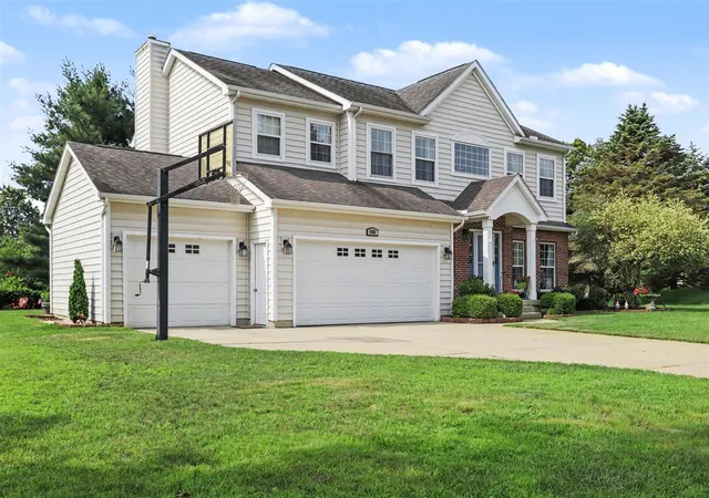 Photo 3 of Single family home for sale at 6155 Falabella Cir, Kalamazoo, MI 49009 | MLS# 70547678 | Listing updated on 2026-08-29