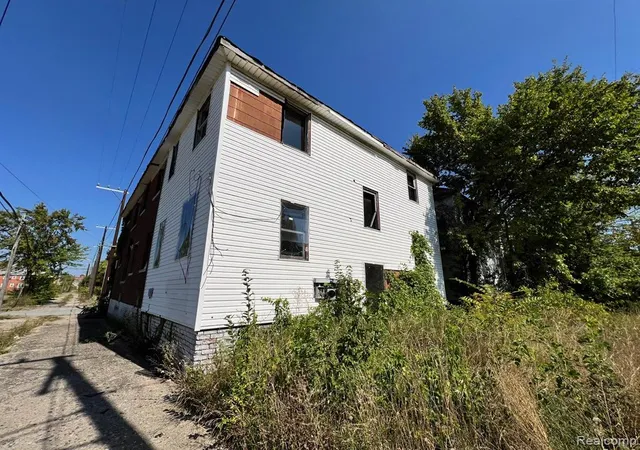 Photo 3 of Multi family home for sale at 3465 Wager St, Detroit, MI 48206 1827 | MLS# 60939541 | Listing updated on 2026-09-15