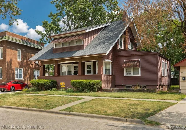 Photo 1 of Sale Pending at 1119 S Lafayette Ave, Royal Oak, MI 48067 3180 | MLS# 61024295 | Listing updated on 2026-09-02