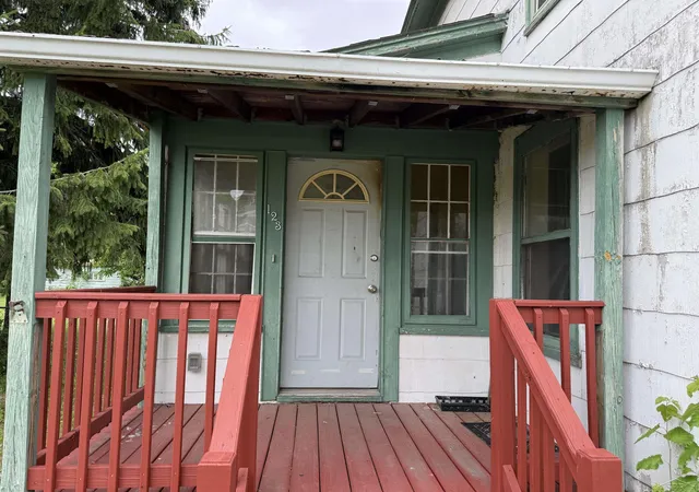 Homes for sale in Chesaning, MI | 123 N Clark St, Chesaning, MI 48616 | MLS# 50212674