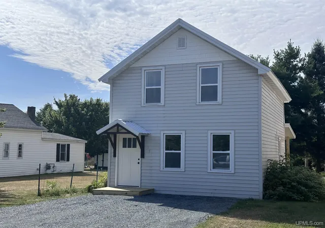 1st image of 633 Spring Ave, Florence T Wi, WI 54121 | MLS# 50219773