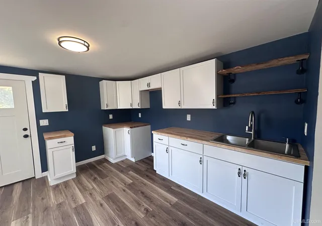 Photo 3 of Single family home for sale at 633 Spring Ave, Florence T Wi, WI 54121 | MLS# 50219773 | Listing updated on 2026-09-13
