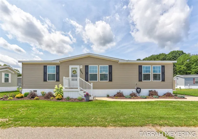 Photo 1 of Single family home for sale at 8665 Sand Wedge Trl #781, West Olive, MI 49460 | MLS# 70555361 | Listing updated on 2026-09-01