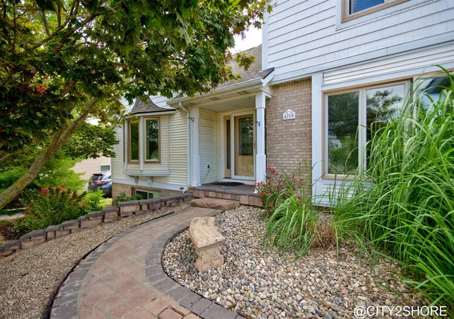 2nd image of 6719 Crown Point Dr, Hudsonville, MI 49426 | MLS# 70548037