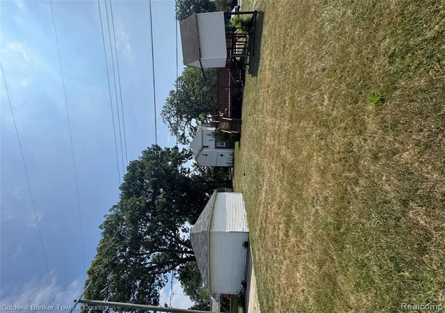 Photo 3 of Sale Pending at 18647 Robert St, Melvindale, MI 48122 1461 | MLS# 61024269 | Listing updated on 2026-09-16