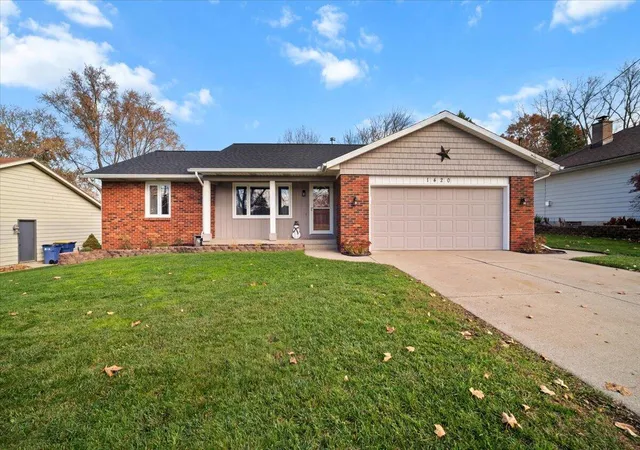1st image of 1420 Worcester Dr, Grand Rapids, MI 49505 | MLS# 70507142