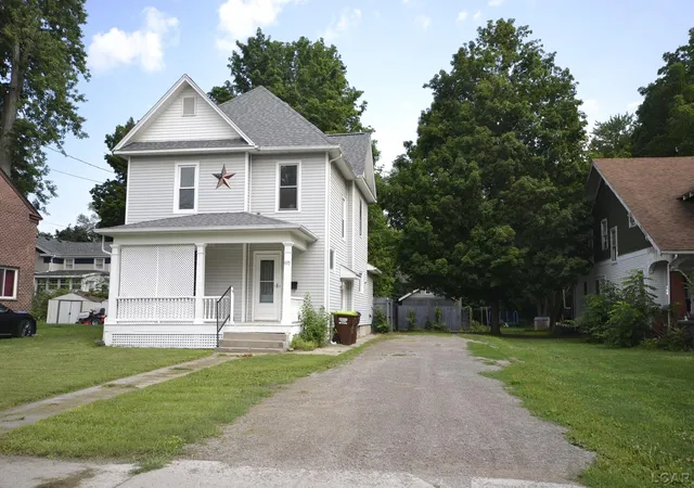 Homes for sale in Adrian, MI | 970 W Maumee St, Adrian, MI 49221 | MLS# 50214302