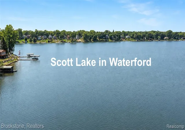 2nd image of 3235 Mccormick Dr, Waterford, MI 48328 | MLS# 61019246