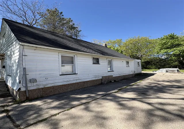 Homes for sale in Saginaw, MI | 2121 Sheridan Ave, Saginaw, MI 48601 | MLS# 70536233