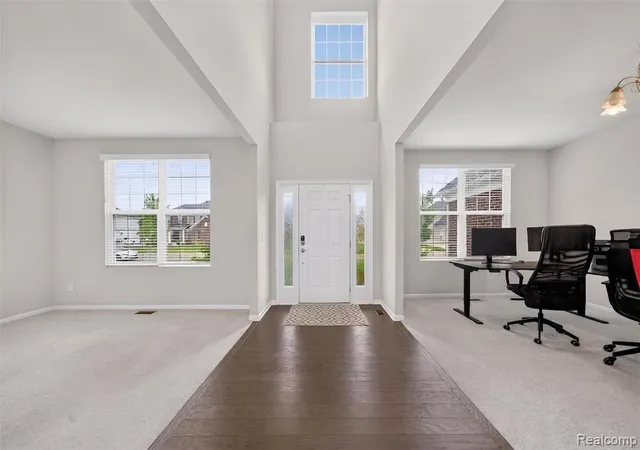 2nd image of 4160 Walcott Dr, Lake Orion, MI 48359 | MLS# 61014034