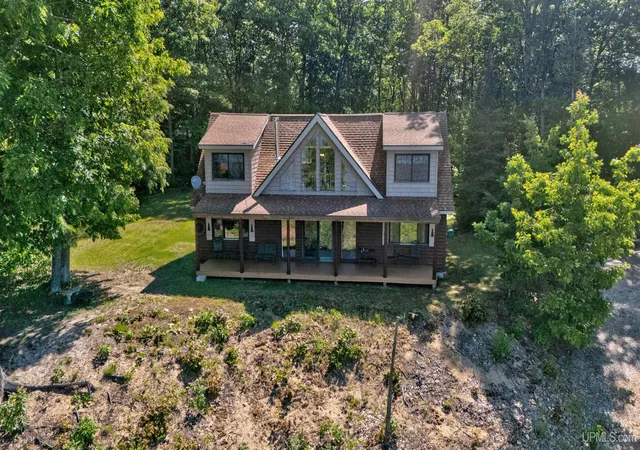 3rd image of 8931 0025 Rd, Garden, MI 49835 | MLS# 50213240