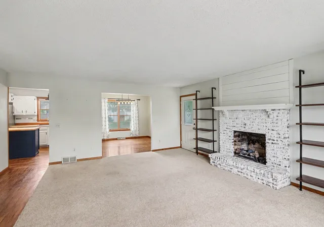 Photo 4 of Single family home for sale at 6895 Vista Dr, Saginaw, MI 48603 | MLS# 50215237 | Listing updated on 2026-07-18