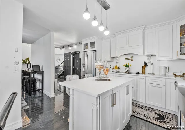 4th image of 45400 William Ct, Canton, MI 48188 | MLS# 61005326