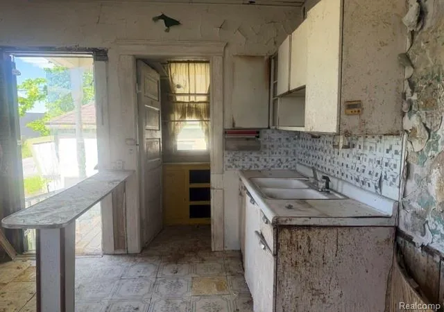 4th image of 4246 Wabash St, Detroit, MI 48208 | MLS# 60993449