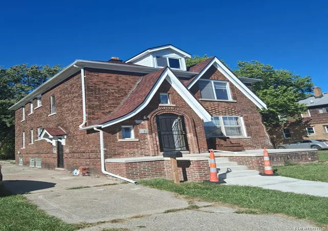 1st image of 15231 Evanston St, Detroit, MI 48224 2851 | MLS# 61024158