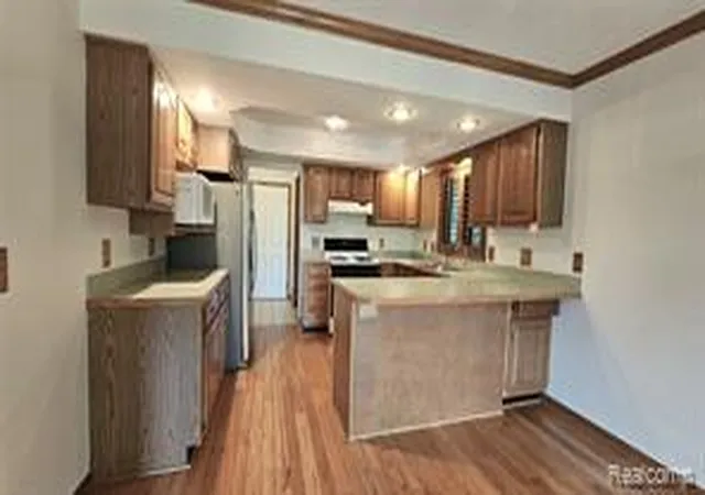 Homes for sale in Pinckney, MI | 448 Fairwood Rd, Pinckney, MI 48169 | MLS# 61009357