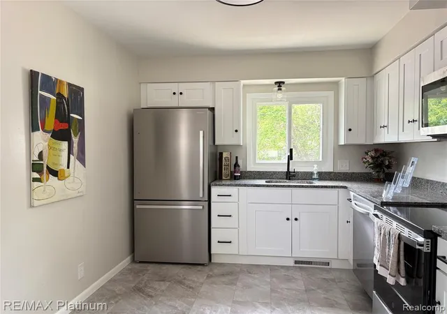 3rd image of 208 Devonshire St, Ypsilanti, MI 48198 | MLS# 61001262