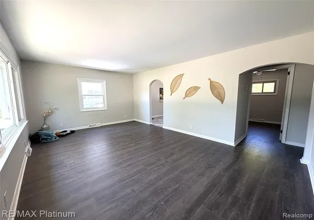 4th image of 208 Devonshire St, Ypsilanti, MI 48198 | MLS# 61001262