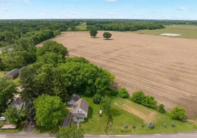 Homes for sale in Columbus, MI | 8609 Rattle Run Rd, Columbus, MI 48063 | MLS# 50211975