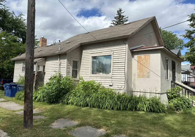 Photo 3 of Single family home for sale at 1507 11th Street, Bay City, MI 48708 | MLS# 50214900 | Listing updated on 2026-07-17